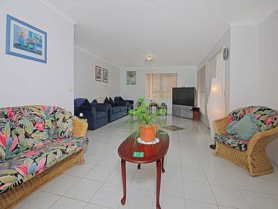 2 / 49 Golf Avenue, Mollymook