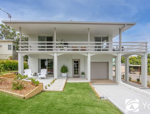 Renovated Dual Occupancy with Views