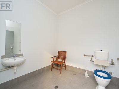 2 / 1 Merino Entrance, Cockburn Central