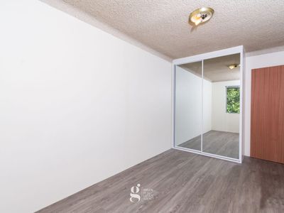 9 / 16 Meadow Crescent, Meadowbank