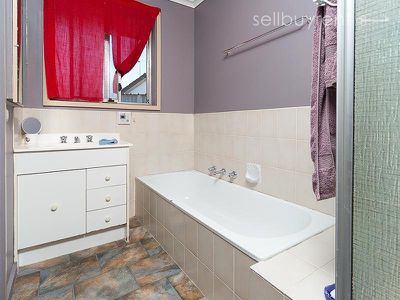 5 OSLO COURT, Wodonga