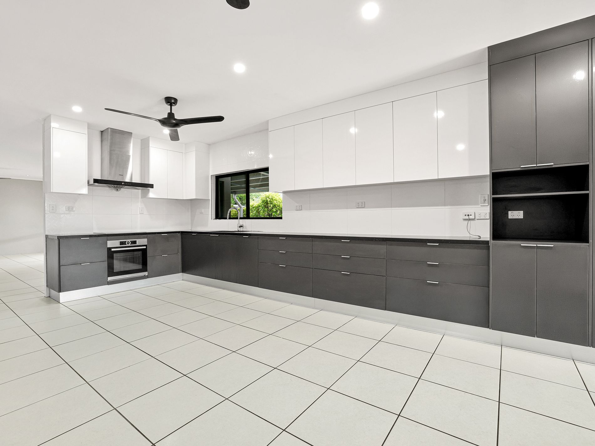 8 Maria Street, Woree