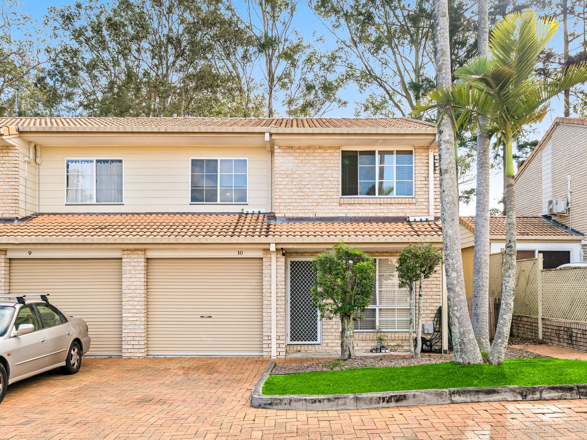 10 / 15 Magellan Road, Springwood - Image 1