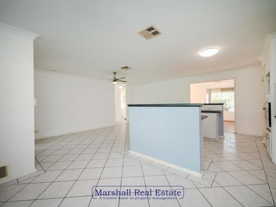 17 Griffiths Road, Sinagra