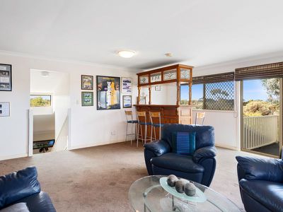 27 Tindals Crescent, Hannans