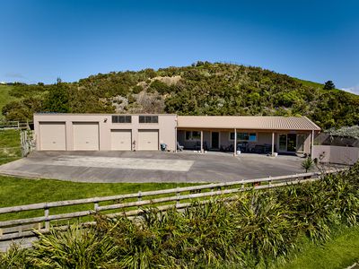 132 Bing Lucas Drive, Tawa