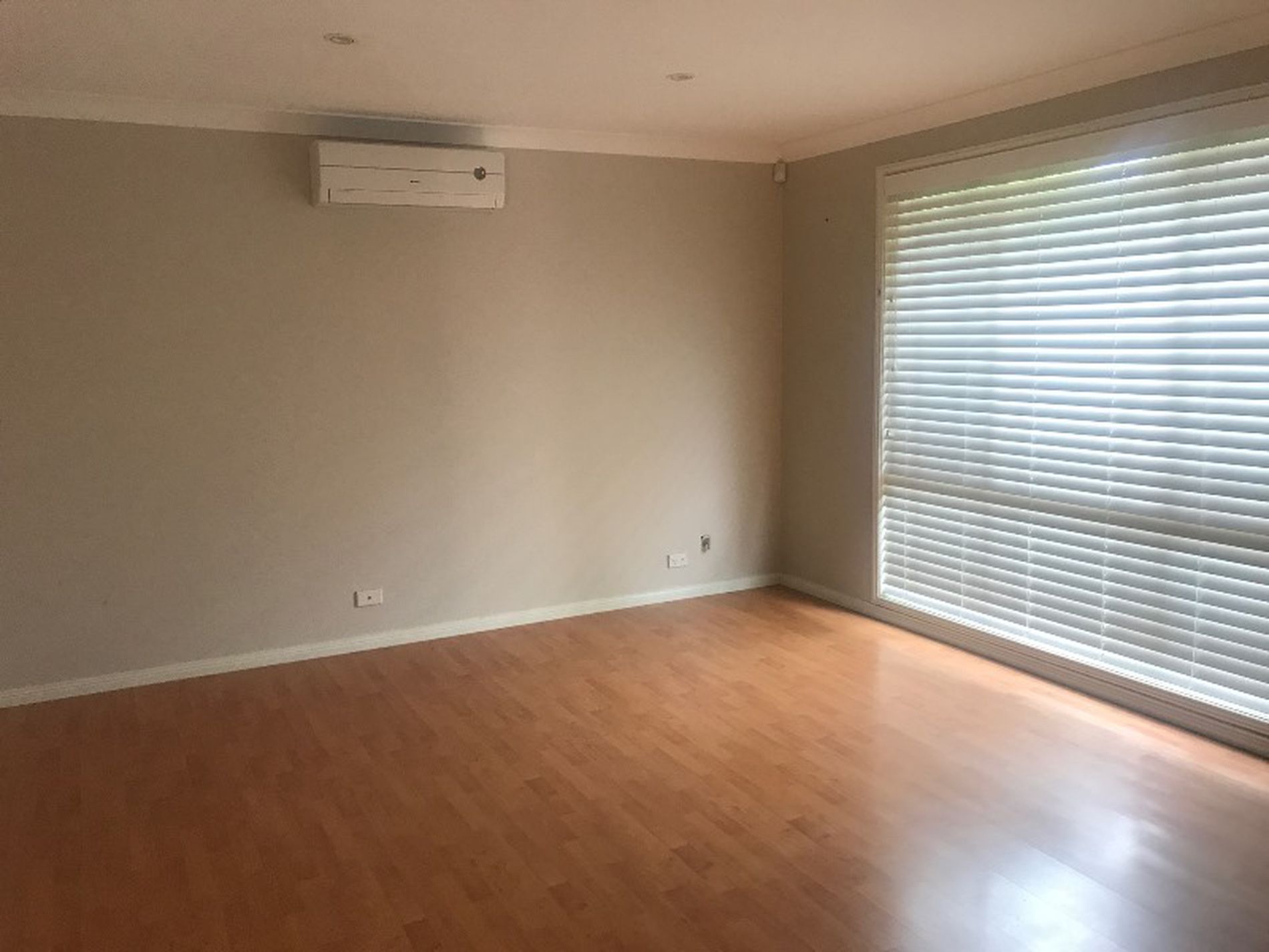 12 Wyattville Drive, West Hoxton