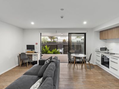 GO2 / 1 Hewitts Road , Merivale