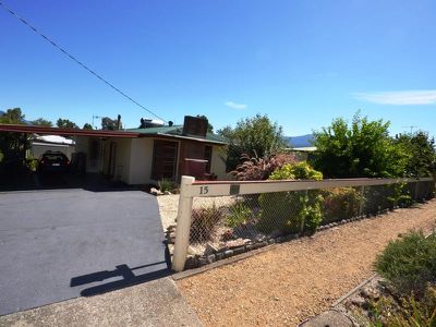 15 Roper Street , Mount Beauty