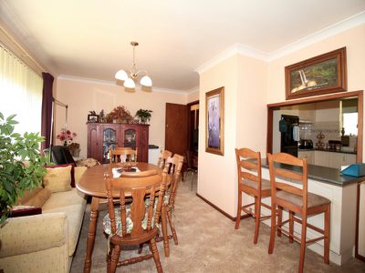 16 Casey Circuit, West Bathurst