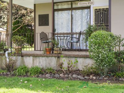31 St Bernard Drive, Tawonga South