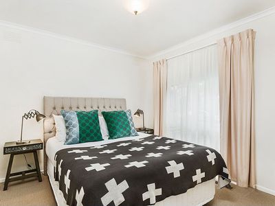 1 / 10 Oliver Avenue, Blackburn