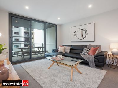 99 / 172 Railway Parade, West Leederville