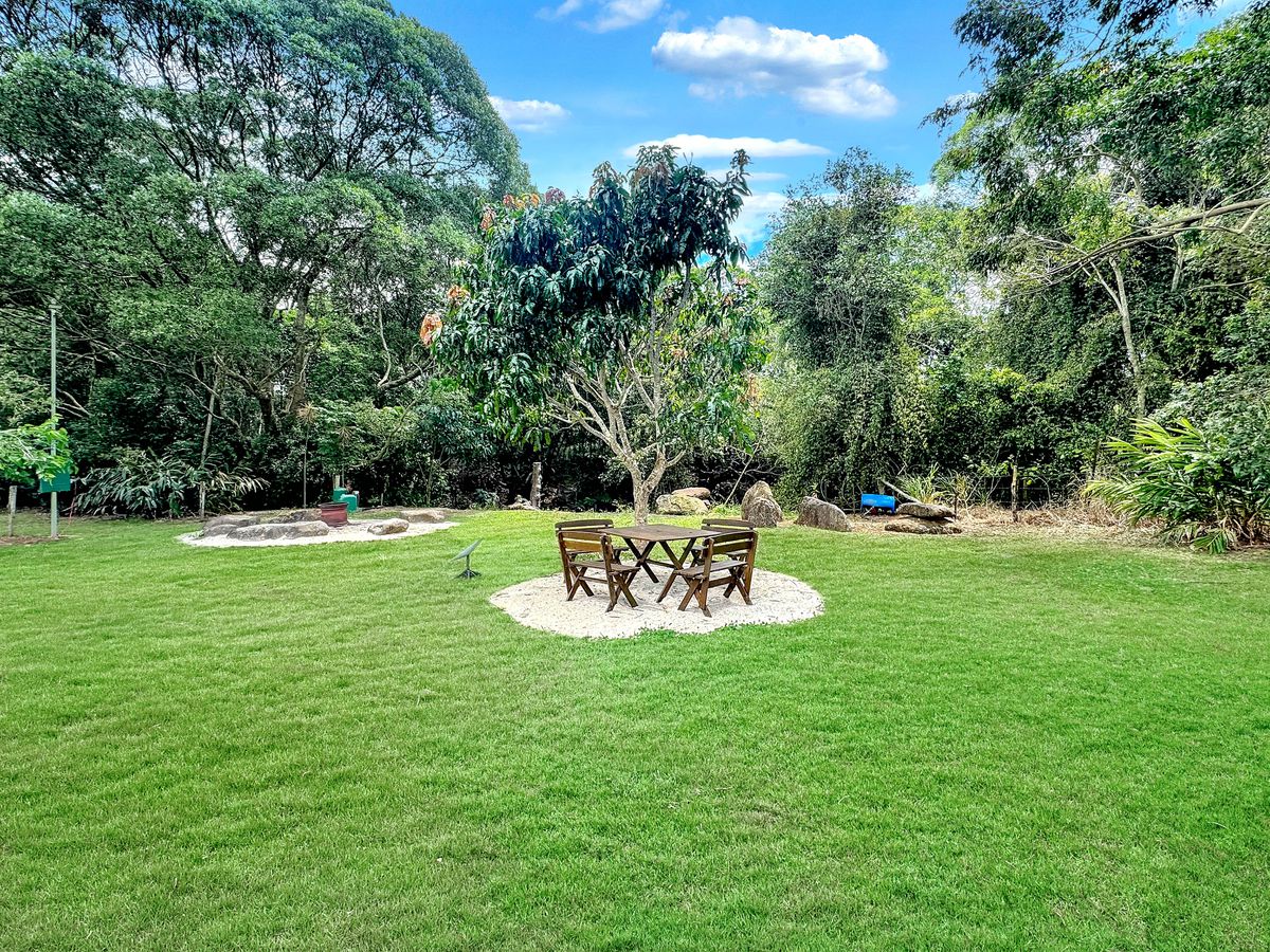 48 Russell Road West, Lake Eacham