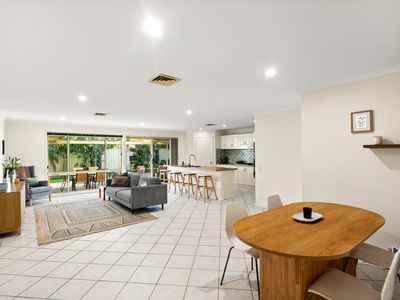 9 Fleet Crescent, Albion Park