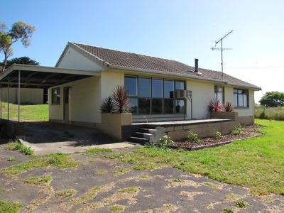 594 Woodlands Road, Yahl