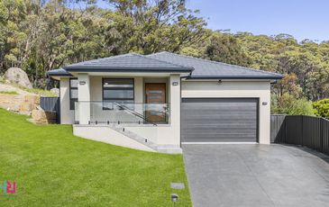 6 Amber Grove, Lithgow