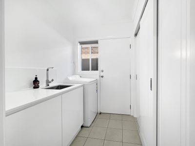 4 Manchurian Circuit , Dubbo