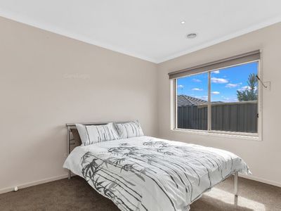 12 Clematis Crescent, Manor Lakes