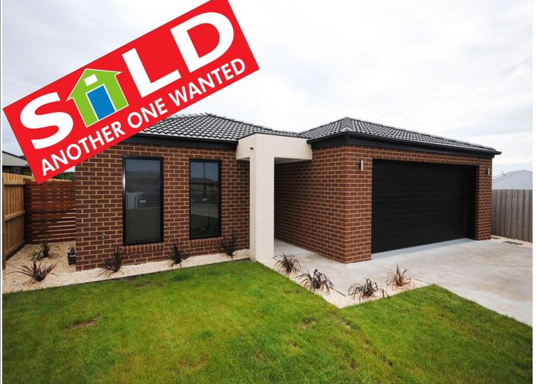 17 Coastal Court, Portland