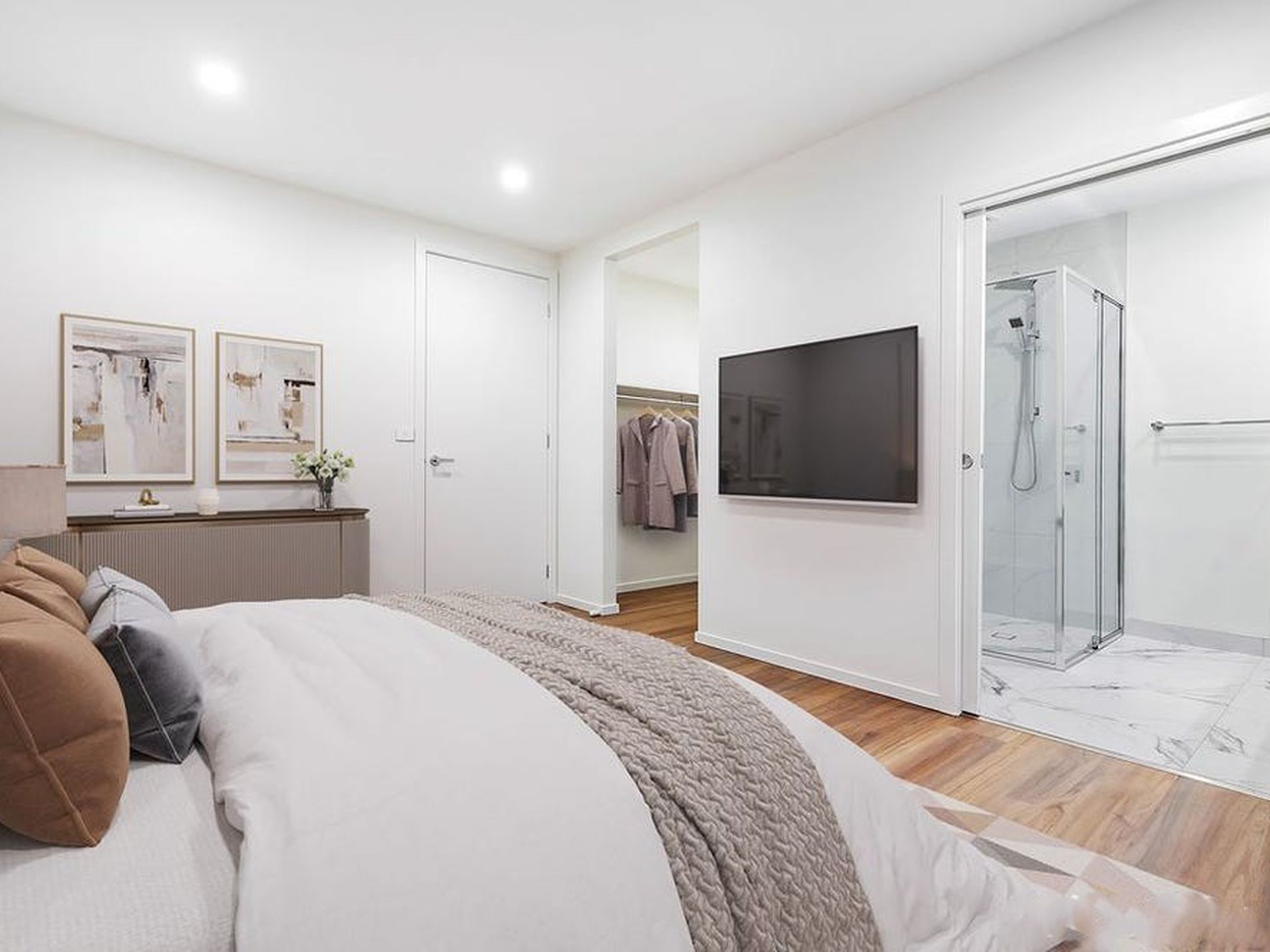 6 Savoy Street, Warragul