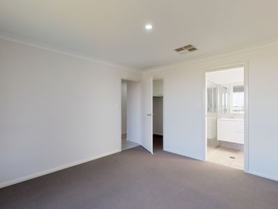 59 Champagne Drive, Dubbo