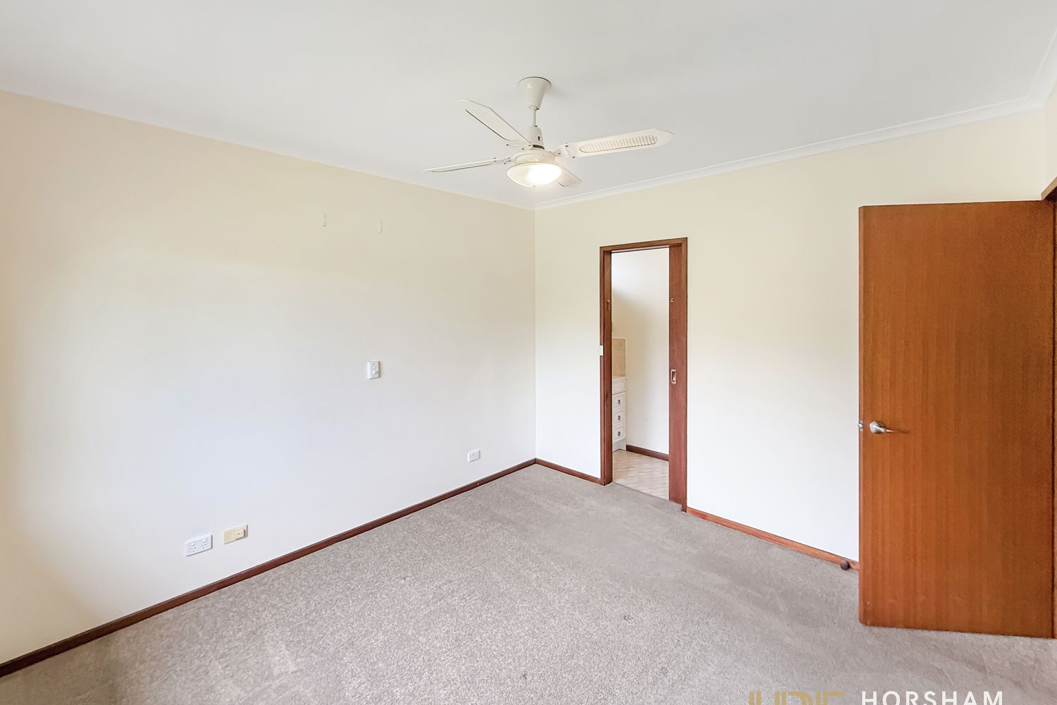 2 Mintern Crescent, Horsham