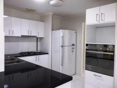 30 Ibis Boulevard, Eli Waters