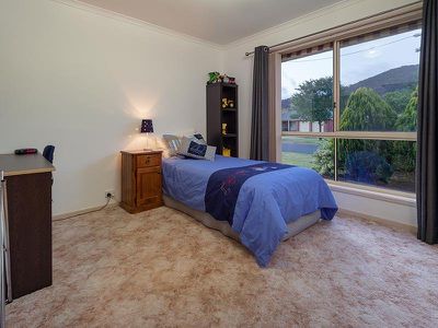 27 DALTON AVENUE, Wodonga