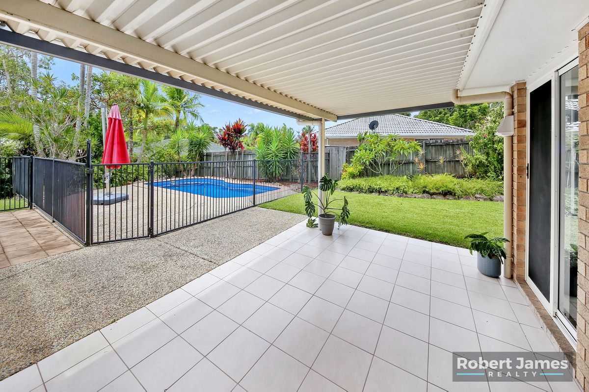 7 Deal Court, Tewantin