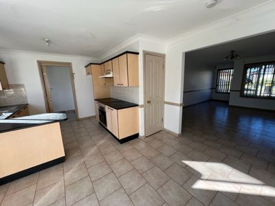 17 Wilcannia Way, Hoxton Park