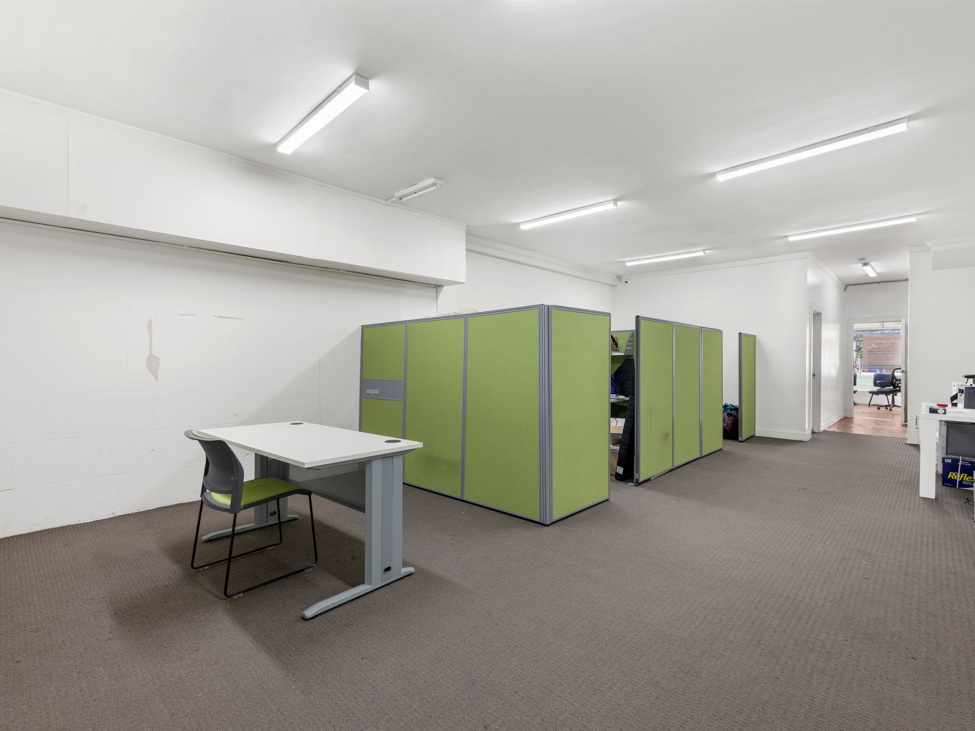 27 The Circle, Altona North