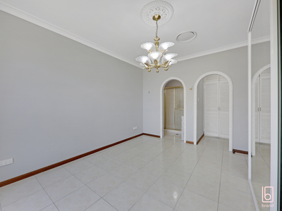 5 Cranbrook Crescent, Killarney Vale