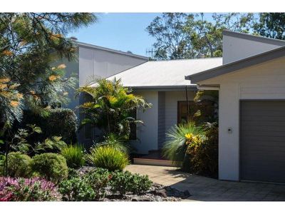 16 Tingara Court, Tewantin