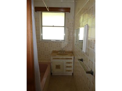 92 Anzac Ave, Seymour