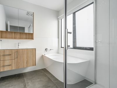 2 / 3 Ashy Way, Huonville