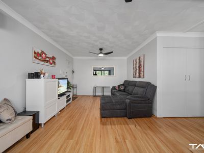 11 / 27 Park Avenue, Westmead