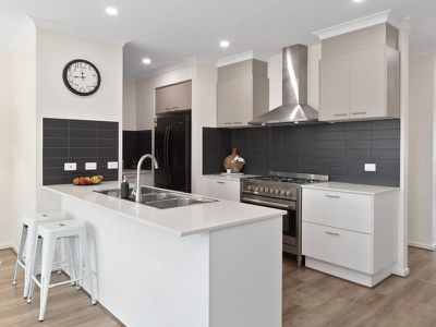 47 Beaconsfield Court, Somerville