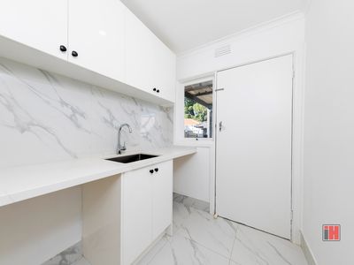 1 / 50 Edinburgh Road, Blackburn South