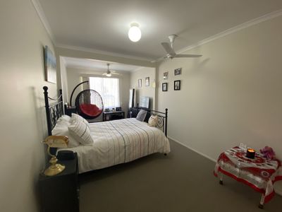 9 Palm Avenue / 14 Ibis Boulevard, Eli Waters