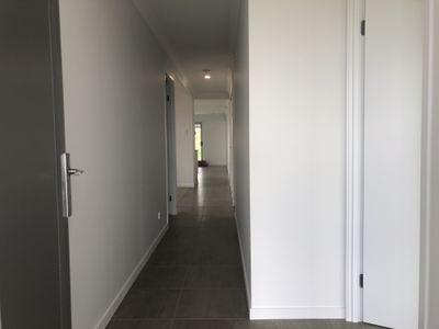 8 Otto Street , Walloon