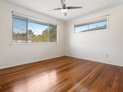 73 Woodlands Drive, Rochedale South