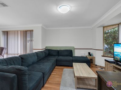 33 Redheart Drive, Thornlie