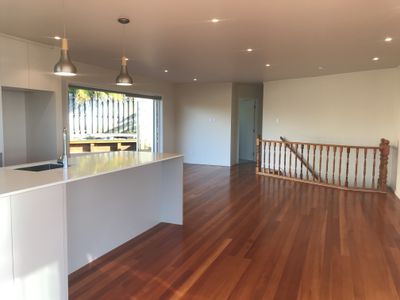 27 Peter Terrace, Castor Bay