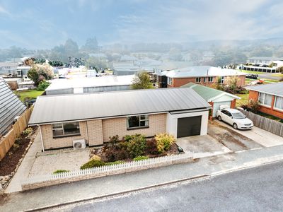 12 Cowper Street, Milton