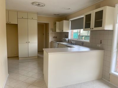 18 Barrot Avenue, Hoppers Crossing