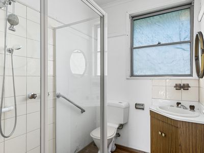 3 Sinclair Cres, Seymour