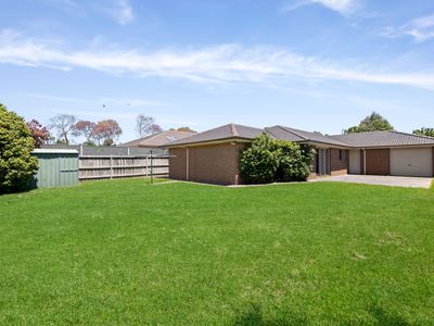 4 Dan Morgan Drive, Cranbourne East