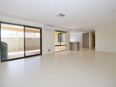 24 Almond Avenue , Shoalwater