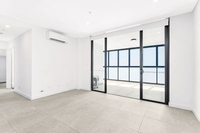 803 / 15 King Street, CAMPBELLTOWN, Campbelltown - Thumbnail 2